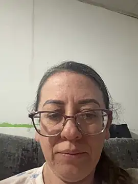 Snapshot of miss_hanna07 chatting on 06-27-26, 01:32 miss hanna07 online show from 06-27-26, 01:32