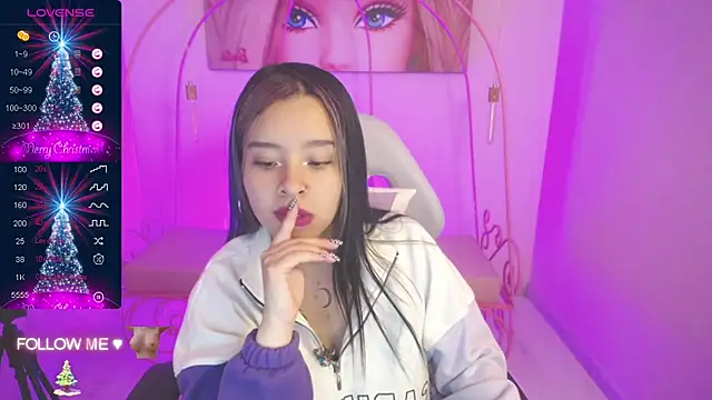 Mia Lopez  online show from 12-02-24, 12:29