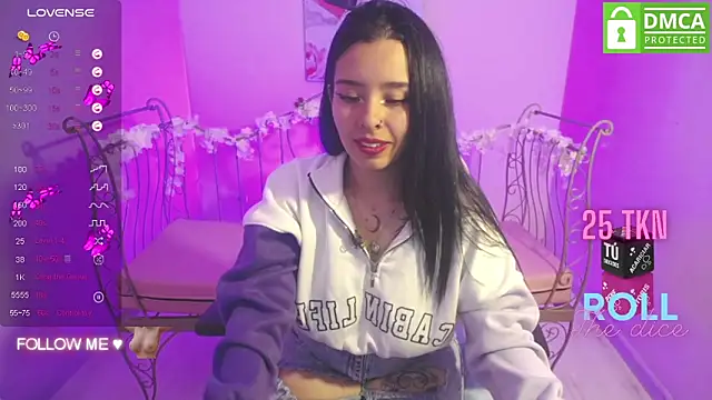 Mia Lopez  online show from 03-04-25, 03:04