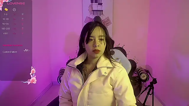 Mia Lopez  online show from 09-09-25, 10:59