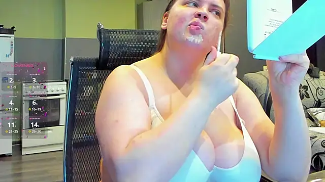 1lindsey1 online show from 09-28-25, 04:40