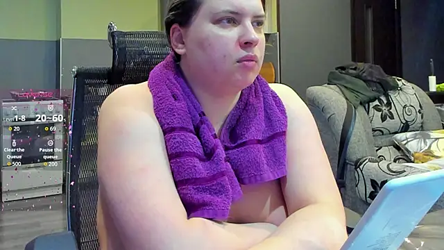 1lindsey1 online show from 09-30-25, 09:25