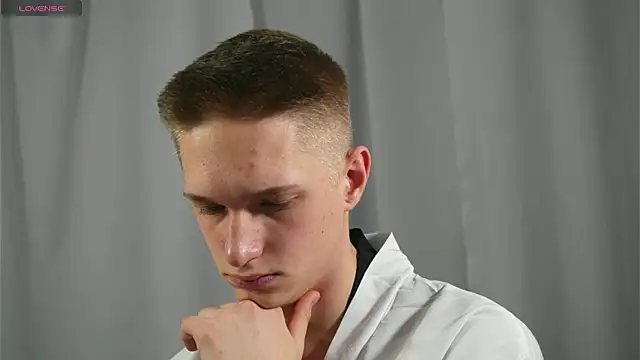 Snapshot of dustyn_fox chatting on 01-19-25, 02:59 dustyn fox online show from 01-19-25, 02:59