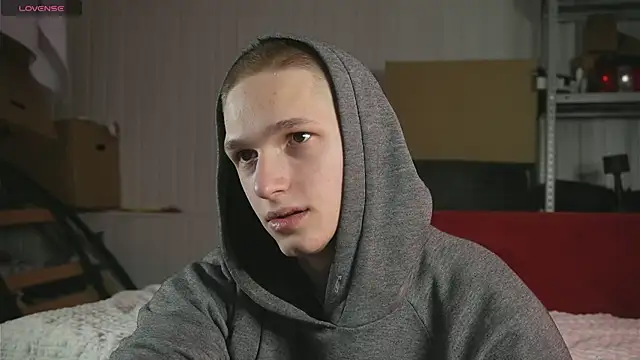 Snapshot of dustyn_fox chatting on 02-14-25, 02:23 dustyn fox online show from 02-14-25, 02:23