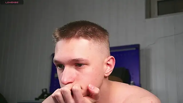 dustyn fox online show from 12-13-25, 07:53