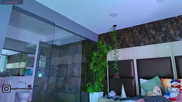 sophie starx online show from 12-14-24, 04:23