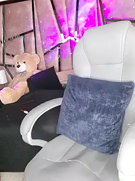 Snapshot of arisantana chatting on 03-23-25, 06:05 arisantana online show from 03-23-25, 06:05