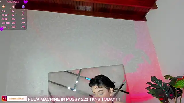 Snapshot of arisantana chatting on 09-20-25, 11:44 arisantana online show from 09-20-25, 11:44