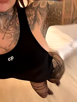 Snapshot of Iam_Annii chatting on 09-25-25, 11:19 Iam Annii online show from 09-25-25, 11:19