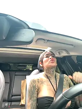 Snapshot of Iam_Annii chatting on 10-17-25, 09:17 Iam Annii online show from 10-17-25, 09:17