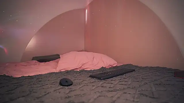 Leona Mell online show from 03-05-25, 02:25