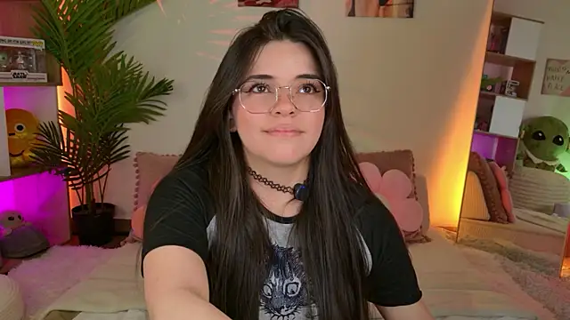 cammiefoalss online show from 09-25-25, 04:11