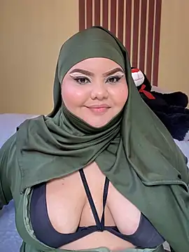 Snapshot of _Shara_Handal_ chatting on 02-16-25, 04:32 Shara Handal online show from 02-16-25, 04:32