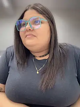 Snapshot of _Shara_Handal_ chatting on 03-08-25, 01:03 Shara Handal online show from 03-08-25, 01:03