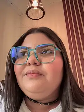 Snapshot of _Shara_Handal_ chatting on 03-18-25, 08:36 Shara Handal online show from 03-18-25, 08:36
