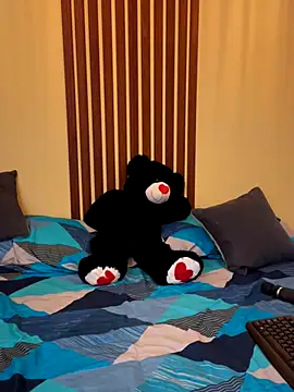  Shara Handal  online show from 10-25-25, 10:23