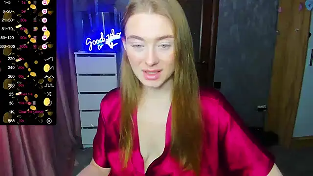 Snapshot of Demure_Smile chatting on 09-20-25, 05:41 Demure Smile online show from 09-20-25, 05:41