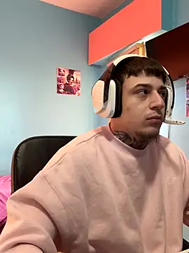 Snapshot of Nenejoven16- chatting on 11-21-25, 12:26 Nenejoven16- online show from 11-21-25, 12:26