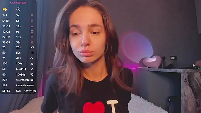 JudyAngil online show from 09-30-25, 05:34