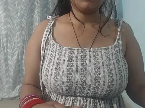 cute-priy online show from 02-08-25, 12:28