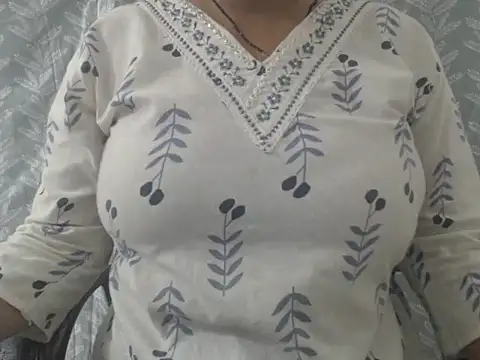 cute-priy online show from 06-13-26, 05:16
