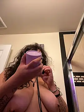 ThicBunz online show from 09-25-25, 12:53