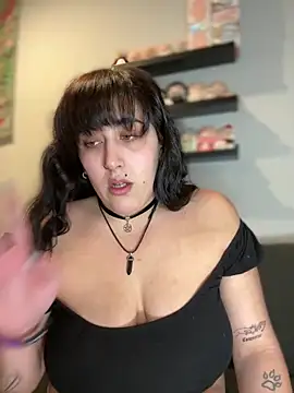 ThicBunz online show from 11-21-25, 05:33