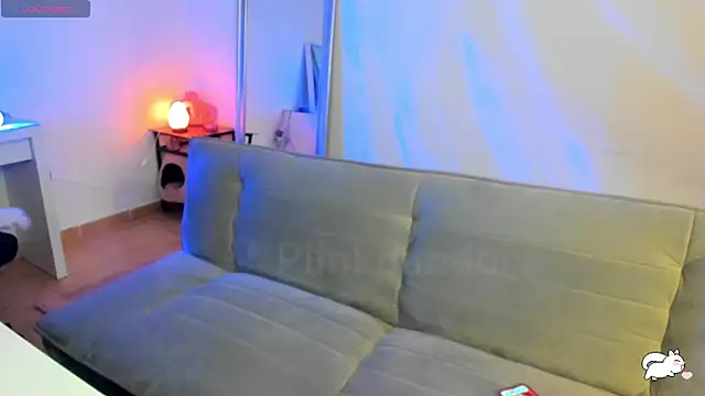 Piinkpandora online show from 12-18-24, 10:51