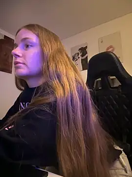 Piinkpandora online show from 12-04-25, 11:13