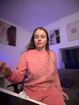 Snapshot of Piinkpandora chatting on 03-06-26, 10:17 Piinkpandora online show from 03-06-26, 10:17