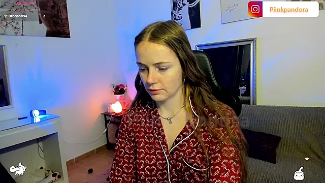 Snapshot of Piinkpandora chatting on 03-13-26, 03:07 Piinkpandora online show from 03-13-26, 03:07