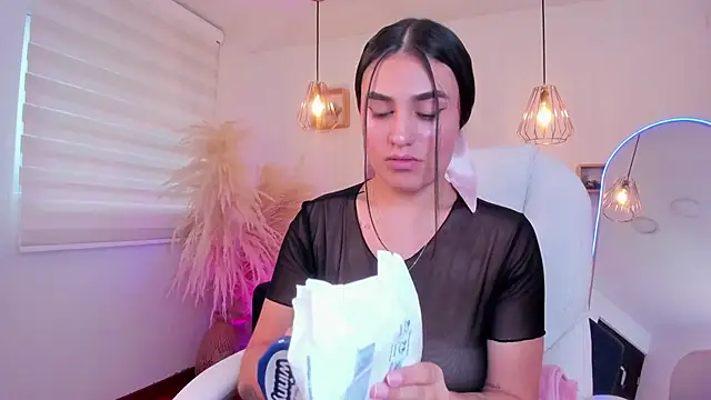 Alheli 16 online show from 11-21-25, 12:15