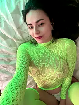 Alicia Hot1 online show from 12-19-25, 09:44