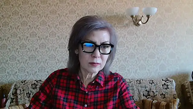 Snapshot of Elegant00Lady chatting on 10-06-25, 06:00 Elegant00Lady online show from 10-06-25, 06:00