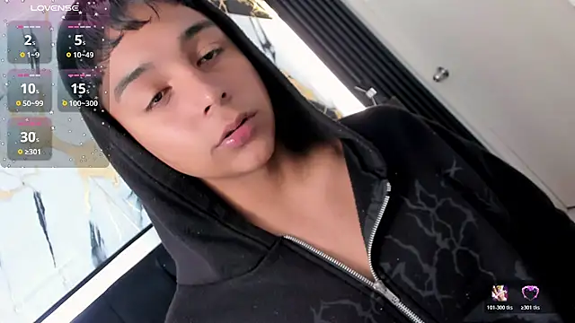 Snapshot of Seductivo_jr chatting on 03-27-26, 05:46 Seductivo jr online show from 03-27-26, 05:46