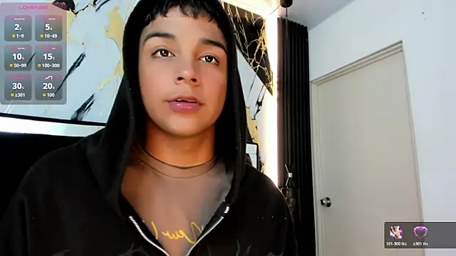 Snapshot of Seductivo_jr chatting on 04-12-26, 04:39 Seductivo jr online show from 04-12-26, 04:39