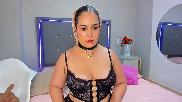 emma lye online show from 11-13-25, 09:25