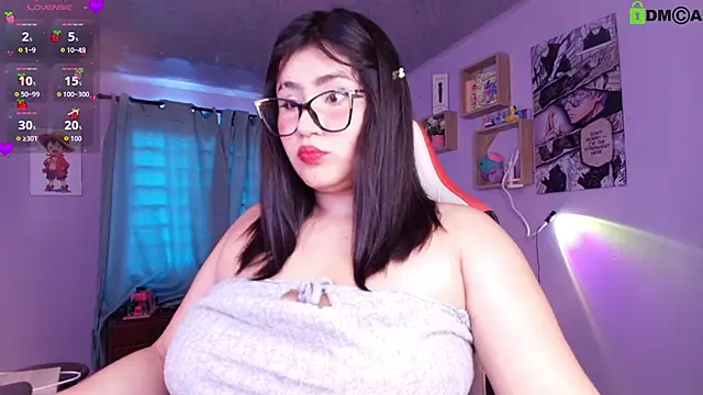 Snapshot of juli_juliana chatting on 05-01-26, 04:00 juli juliana online show from 05-01-26, 04:00