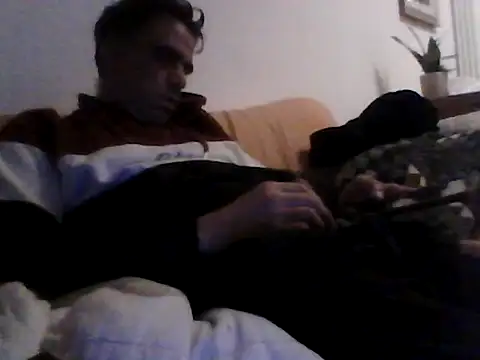 Snapshot of Giocandoassieme chatting on 11-19-25, 05:57 Giocandoassieme online show from 11-19-25, 05:57