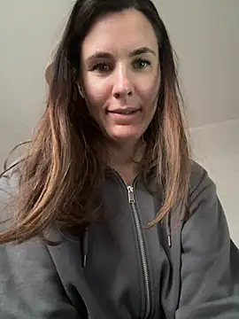 Sara darling online show from 12-09-24, 09:39