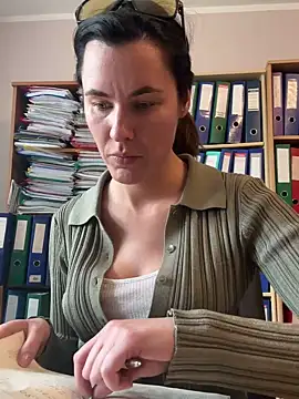 Sara darling online show from 03-12-25, 11:42