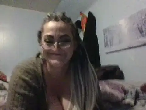 Stormi Sky online show from 03-10-25, 01:45