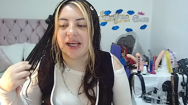 lanaqueen699 online show from 12-24-24, 12:22