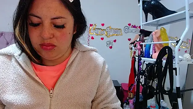 lanaqueen699 online show from 10-15-25, 12:27