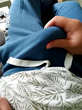 Snapshot of 85Friedrich chatting on 11-02-25, 10:50 85Friedrich online show from 11-02-25, 10:50