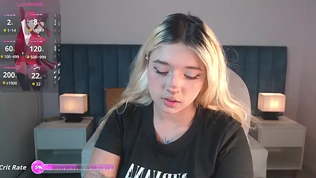 Snapshot of april_bunnyy chatting on 10-11-25, 08:29 april bunnyy online show from 10-11-25, 08:29