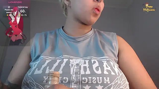 Snapshot of april_bunnyy chatting on 11-07-25, 05:13 april bunnyy online show from 11-07-25, 05:13