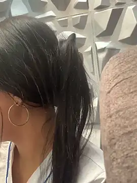 Larabrooks online show from 10-01-25, 06:14