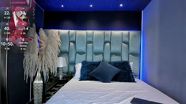 Larabrooks online show from 10-06-25, 07:22