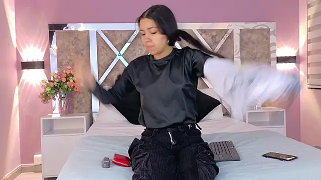 Larabrooks online show from 11-09-25, 11:52